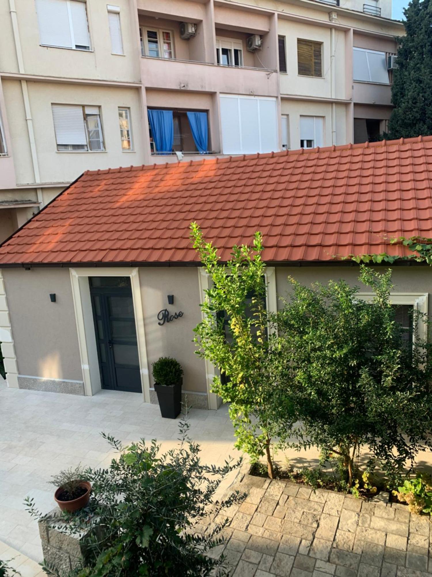 Rose Downtown Leilighet Podgorica Eksteriør bilde